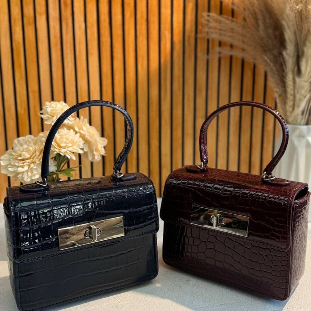 Royal Croco” – Exquisite Elegance